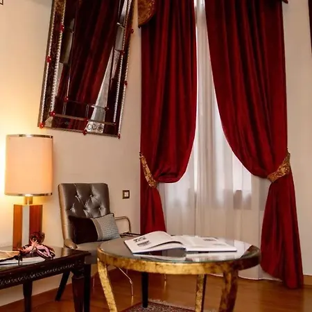 Oda ve Kahvaltı Ca Dell'arte Palace Venedik