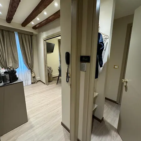 فندق مبيت وإفطار Ca Dell'arte Palace 5*